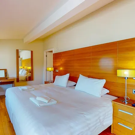 3 Bed By Trident Homes *