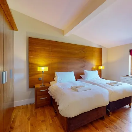 3 Bed By Trident Homes בית נופש קאסלמרטיר