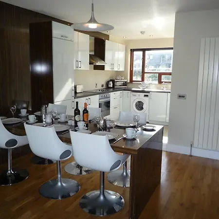 3 Bed By Trident Homes * Каслмартир
